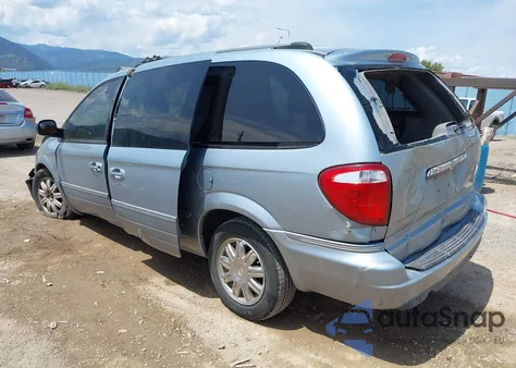 2005 Chrysler Town & Country Limited from USA, damaged, VIN 2C8GP64L05R365310